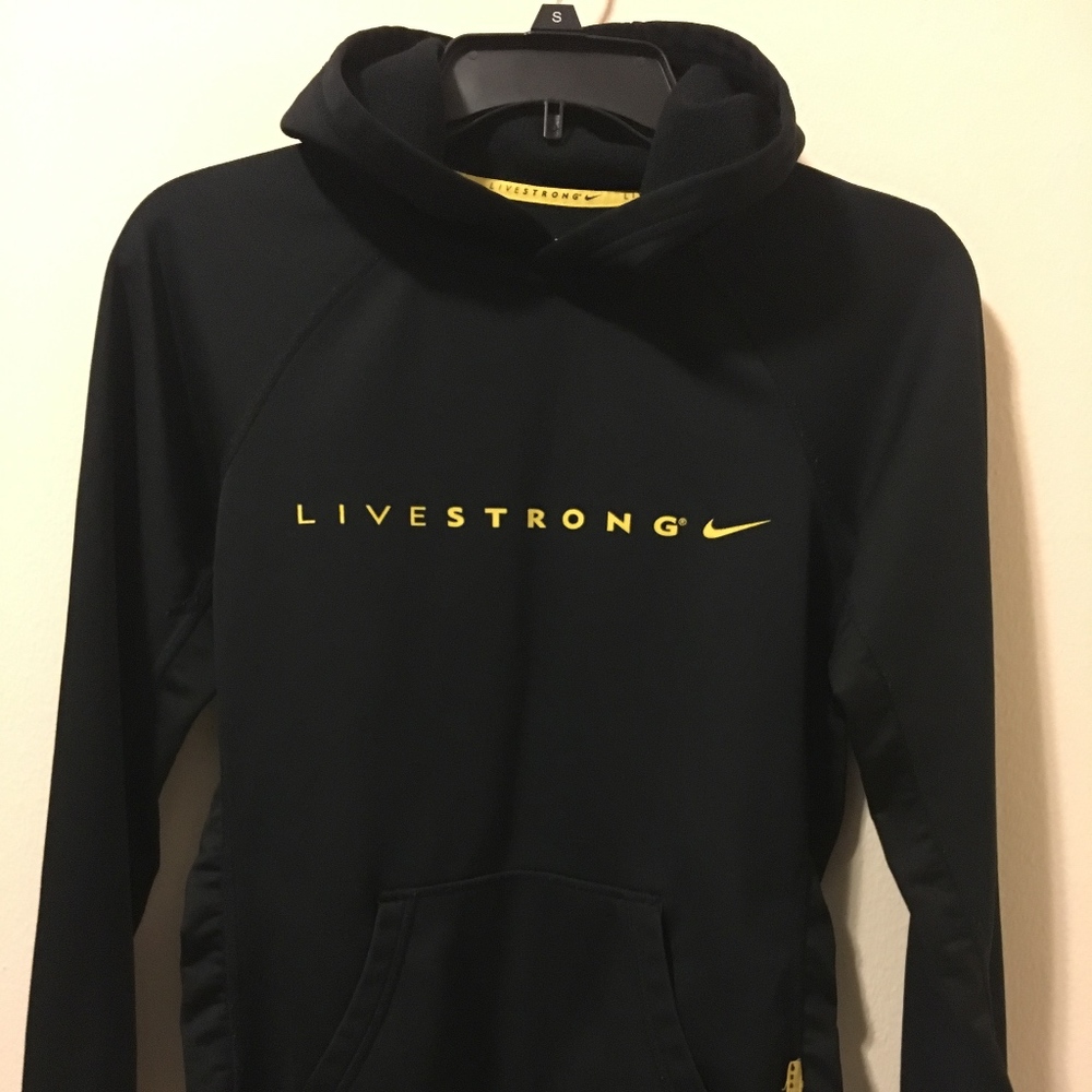 BLACK HOODIES , NIKE/XS, VERY COMFORTABLE